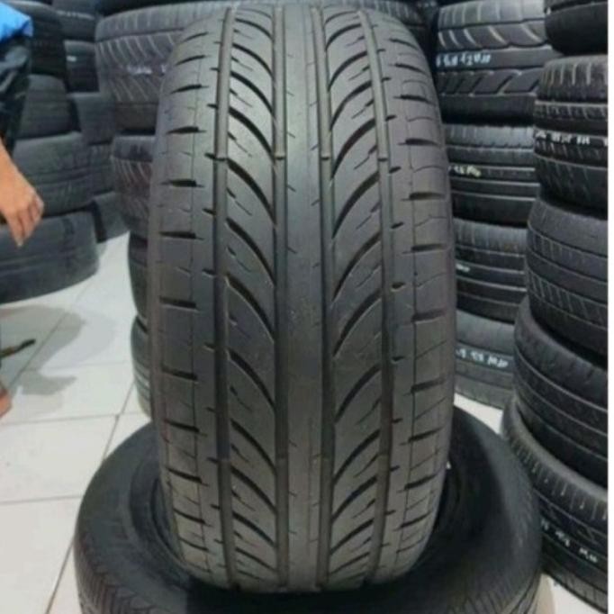 Ban Mobil Second Merek Bridgestone Ukuran 235 45 R18 Copotan Tubles