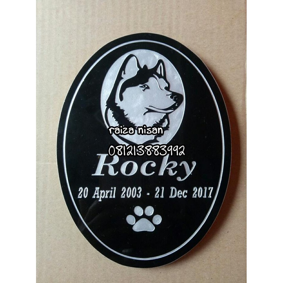 batu nisan hewan peliharaan