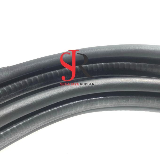 Karet Pintu Depan Balon Mobil Daihatsu Taruna