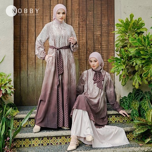 Nobby Dress Gamis Motif Muslim Terbaru Busui Wudhu Friendly Bahan Polly Stretch Sand Triani Dress