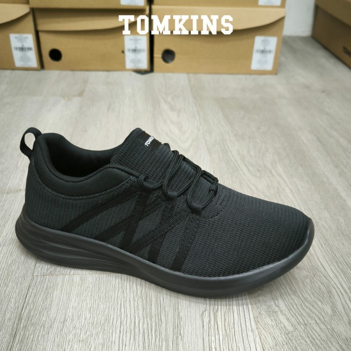 TOMKINS Sepatu Wanita Clarence Delta - Black Sepatu Sekolah