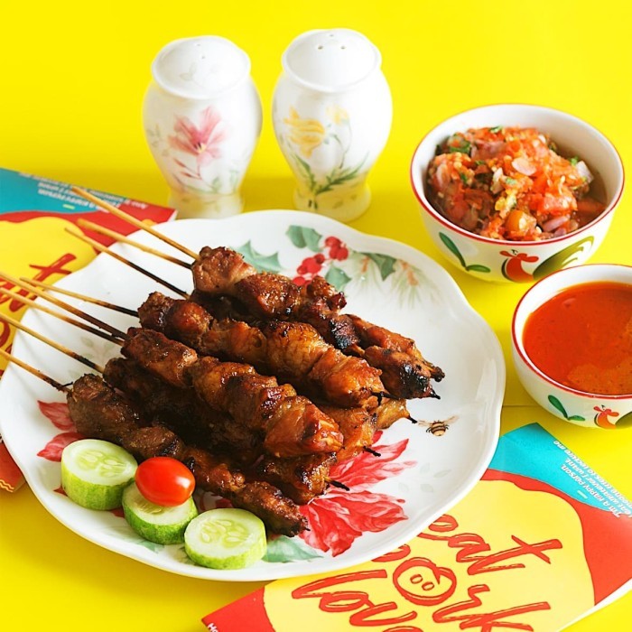 

SATE BABI ANDALAN (ALA CARTE - 5 TUSUK SATE PER PORSI)