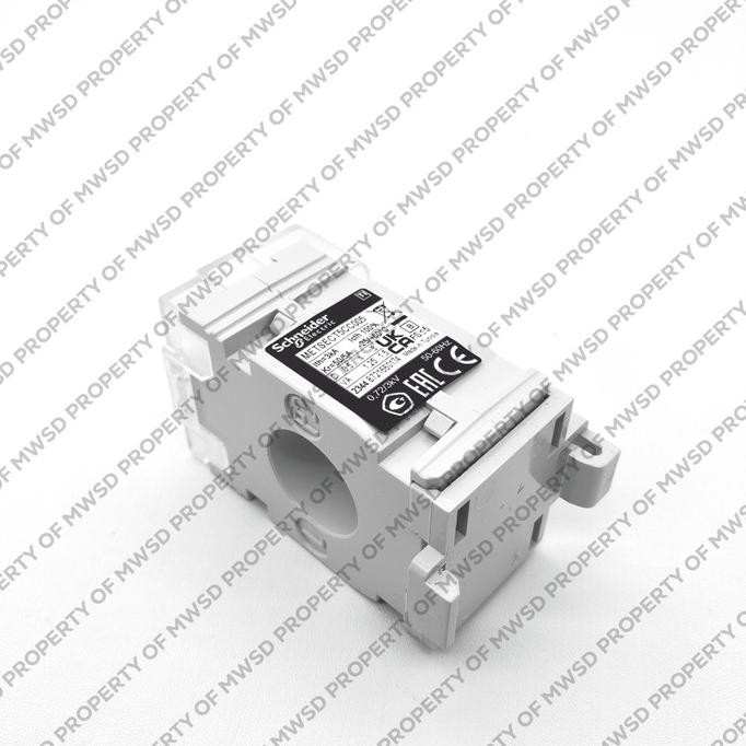 [ TM ] SCHNEIDER CURRENT TRANSFORMER RASIO 50A KE 5A METSECT5CC005