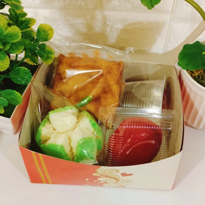 

Snack Box/ Kue Tradisional/ Kue Kotak/ Kue Enak/ Kue Murah