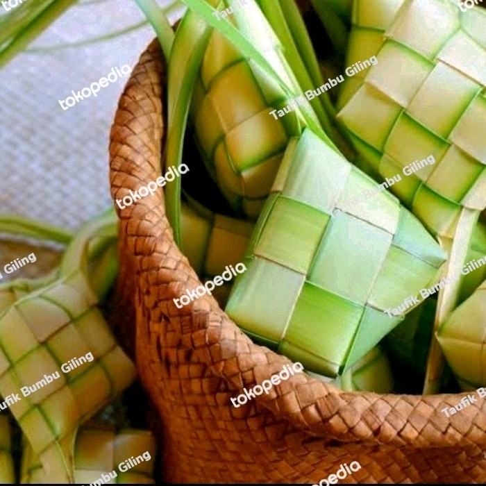 

Kulit Ketupat Lebaran Instan Sudah Jadi