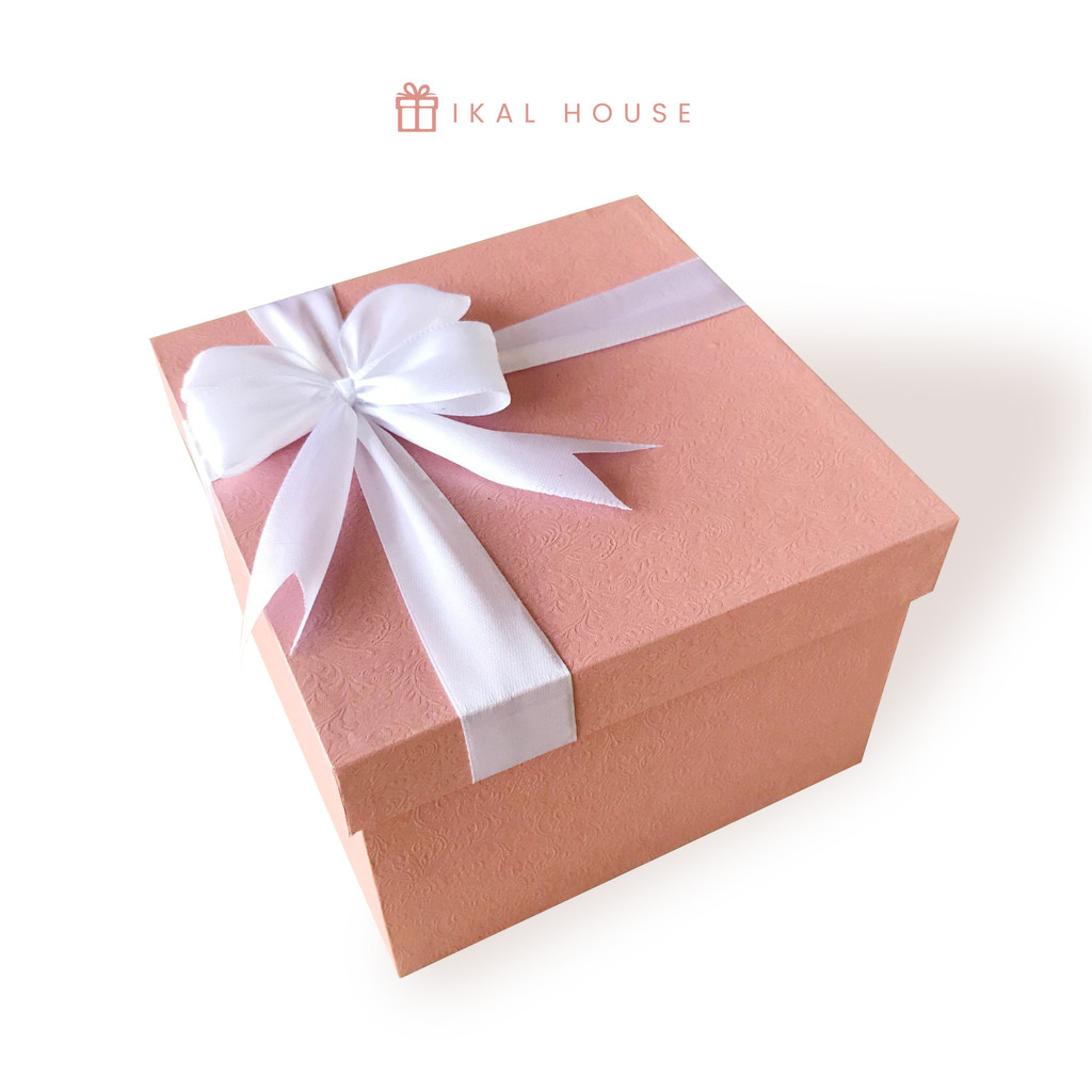 

Kotak Kado Valentine Gift Box & Kotak Hampers