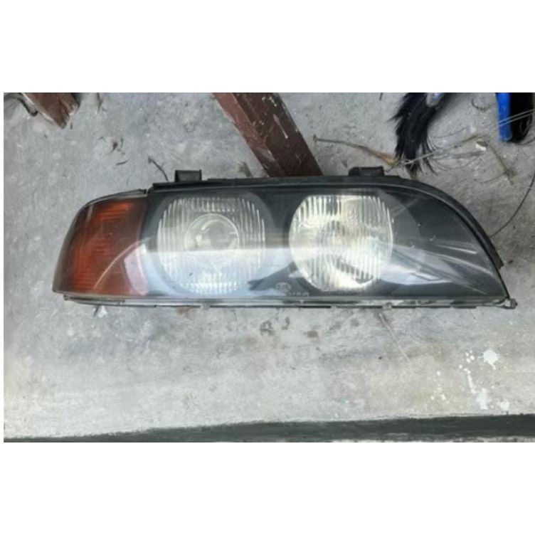 Headlamp BMW E39 528I Original