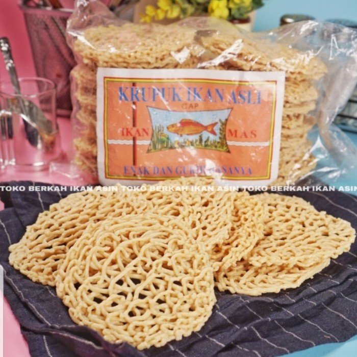 

KRUPUK MIE ASLI TENGGIRI CAP IKAN MAS 500GR / KERUPUK FISH CRACKERS