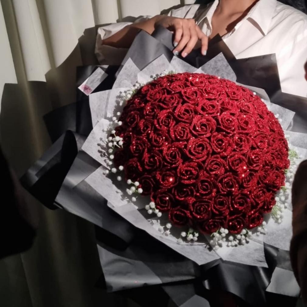 CR - Buket Bunga Mawar Terdekat Glitter Hadiah Viral Ulang Tahun Cewe Hari Ibu Lamaran Tunangan Yang