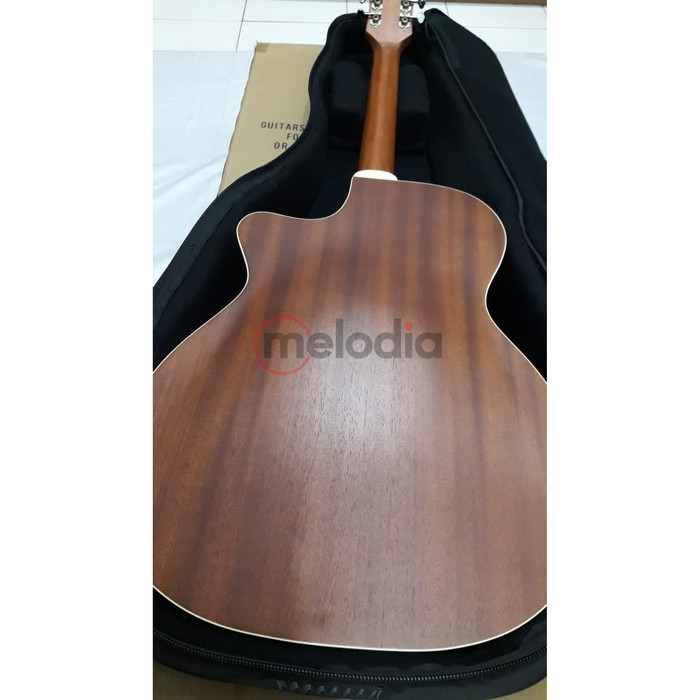 Guild Om 240 Ce, 6String Acoustic Electric Guitar Westerly Collection