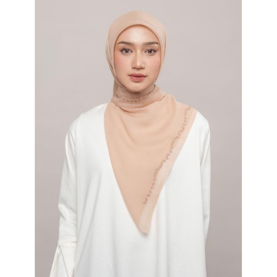 napocut Hijab - Kaluna Embroidery Crystal ( Jilbab Bordir Segiempat 115x115 )