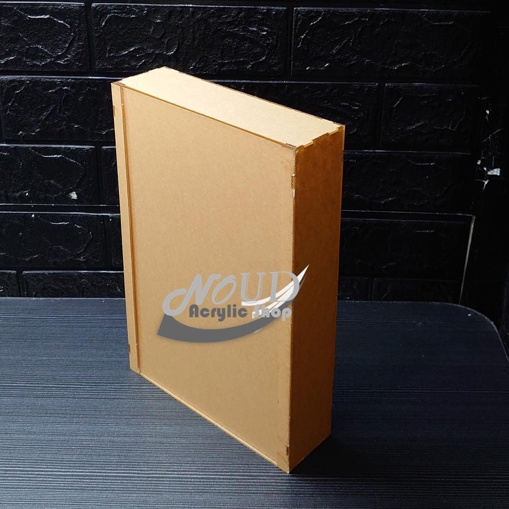

TERLARIS Box akrilik Sliding Mahar 20x30x6 / Frame Mahar Akrilik 30x20x6 yt-