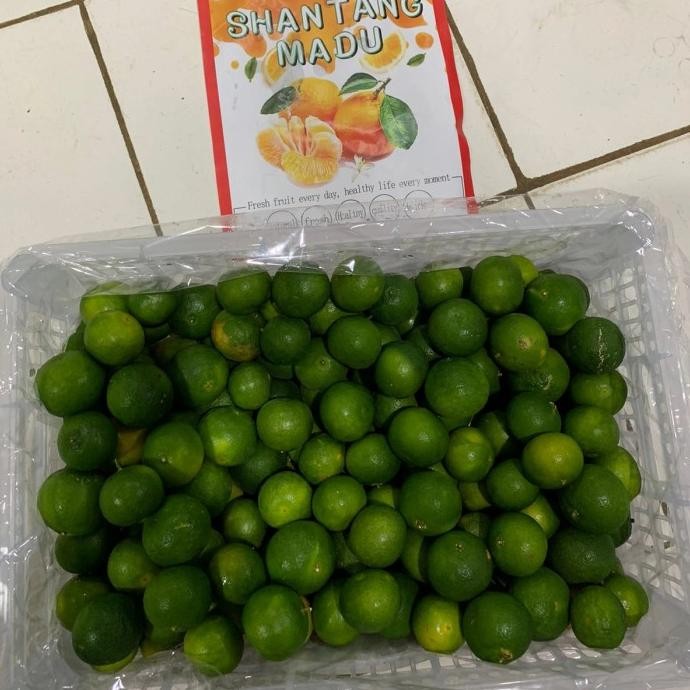 

SALE! JERUK SANTANG MADU FRESH DAN MANIS PER 1 KRANJANG