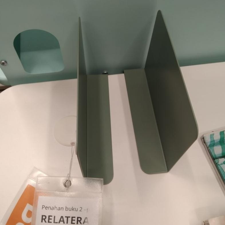 

ZOE RELATERA PENAHAN PEMBATAS BUKU SELIP MEJA BELAJAR 2BUAH BOOK HOLDER