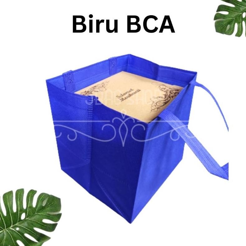 

SPECIAL (1 PACK = 60 PCS) Tas Hajatan 22x22 cm Tinggi 25 cm / Tas Nasi Kotak / Tas Spunbond / Goodie Bag / Tas Aqiqahan / Tas Berkatan / Tas Box Nasi Im31