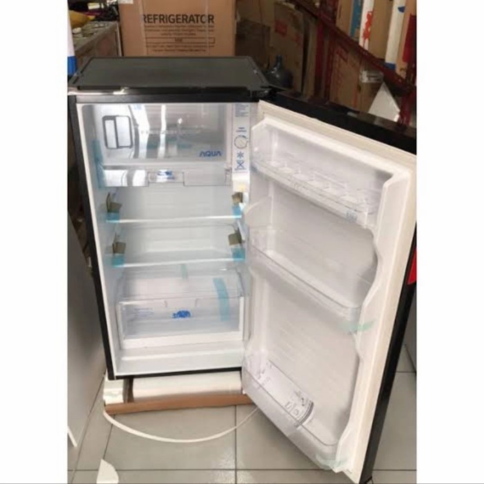 Kulkas Aqua 1 Pintu 181 Bunga / Motif Kembang