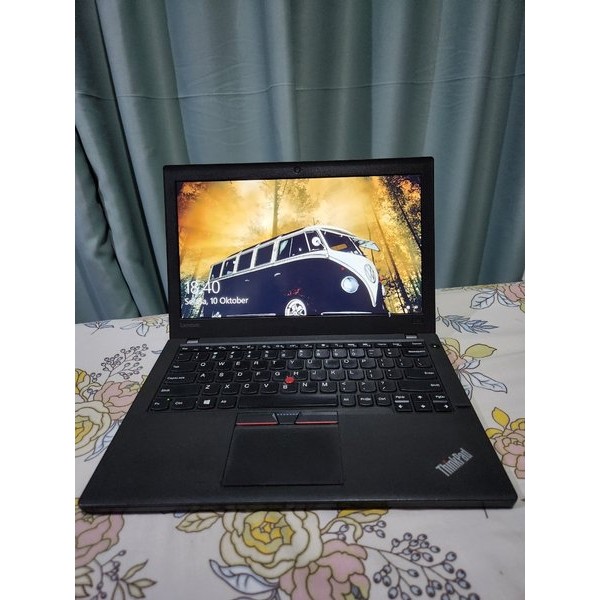 LAPTOP NOTEOK LENOVO THINKPAD X260 CORE I5-6300U RAM 8GB - SSD 256GB BEKAS NO MINUS