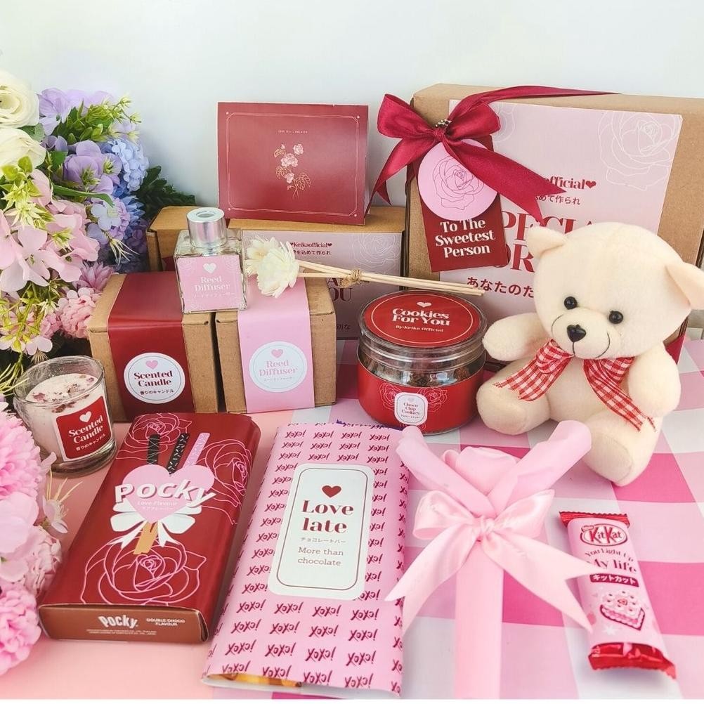 

asd-86 Hampers Valentine kado cewek | Hadiah coklat boneka cewek pacar kado valentine coklat Boneka kado coklat kado cewek pacar buket cokelat cookies Hadiah Anniv Cokelat hampers valentine Viral