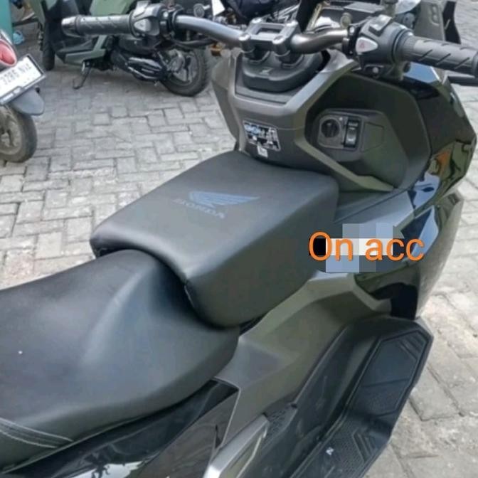 jok anak motor ADV 150/160 jok tambahan motor ADV 150/160 kursi bonceng anak ADV 150/160