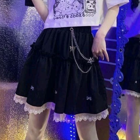 H072 - rok Harajuku lolita renda cantik model dengan rantai