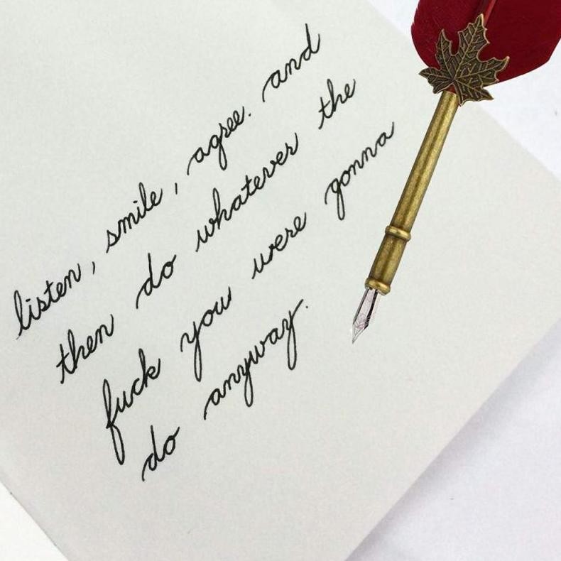 

fs-6 Feather Quill Dip Pen Bulu Harry Potter Pena Kaligrafi Set Lengkap Dengan 6 Steel Nibs 1 Ink Tinta Original