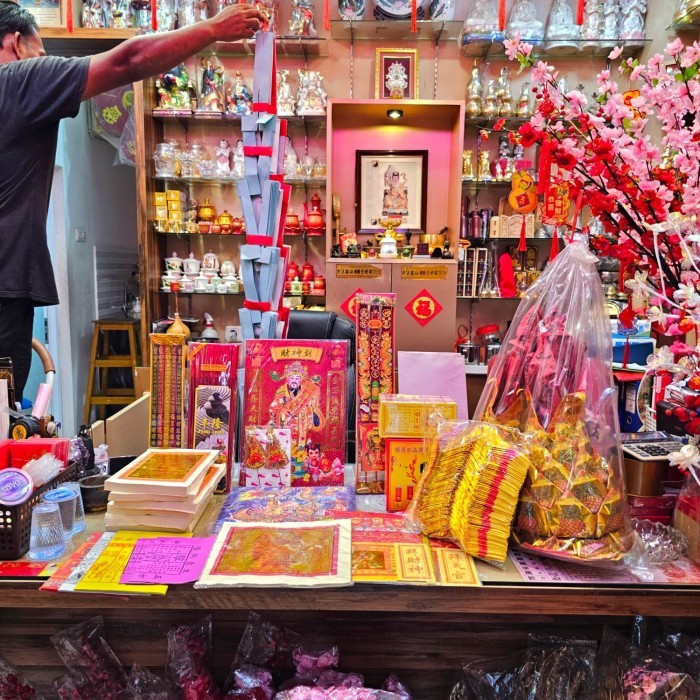 

Paket Sembahyang Imlek Sin Chia Jie Cai Shen PREMIUM