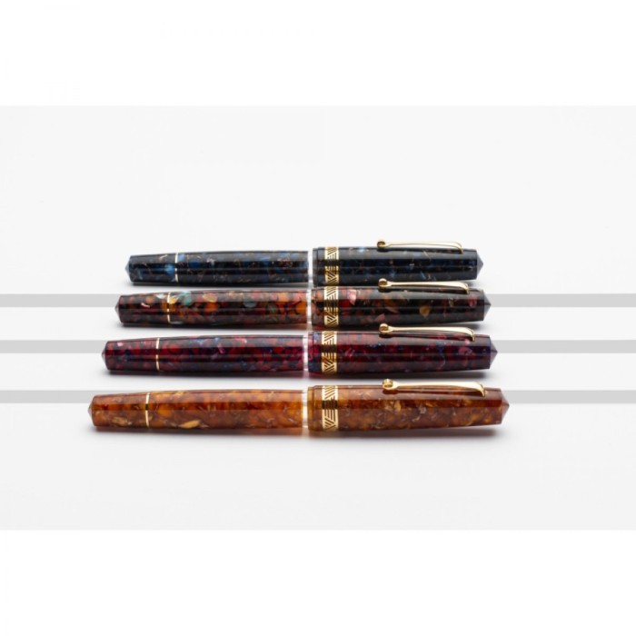 

Leonardo Momento Magico Fountain Pen Piston Filler Officina Italiana