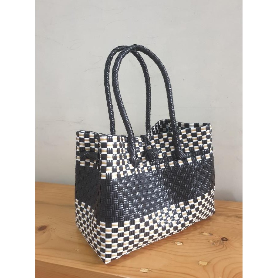 JALY PETTY MEDIUM PREMIUM | TAS ANYAMAN PLASTIK SLING BAG SELEMPANG TAS LUCU UNIK GEMOY GEMES KEKINI