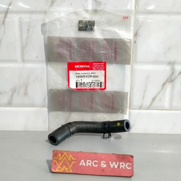 SELANG RADIATOR A HONDA VARIO 125 CBS/VARIO 125 FI/ VARIO 125 CBS ISS