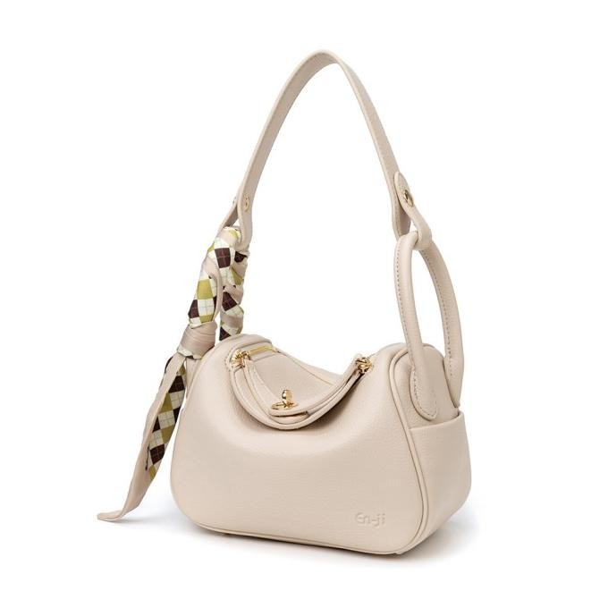 EN-JI NAERA SHOULDERBAG - IVORY TAS SHOULDER BAG LUCU UNIK GEMOY GEMES KEKINIAN MODERN KAIN HALUS TE