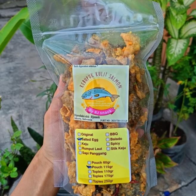 

Keripik Kulit Ikan Salmon Ed Egg Pouch 110Gr Celan Gurih Enak
