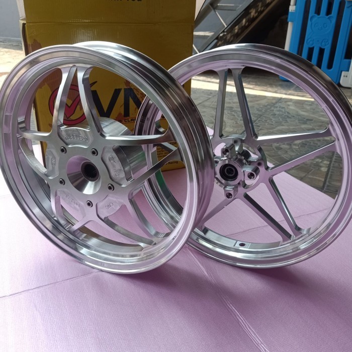 velg pelek velek VND V speed vario 125/150 velg vnd v speed vario Velg racing vario125 150 ring 14