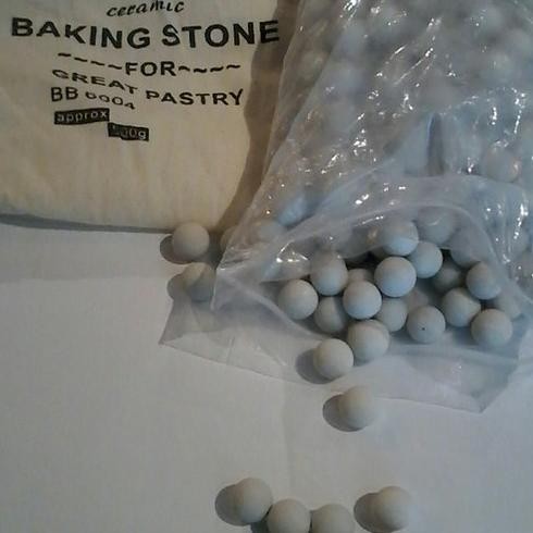 

Pie Baking stone Pemberat pie weight crust Ceramic stone 500 gram