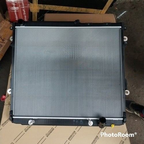 Radiator Toyota Hiace commuter ORIGINAL 16400-30163 BARU