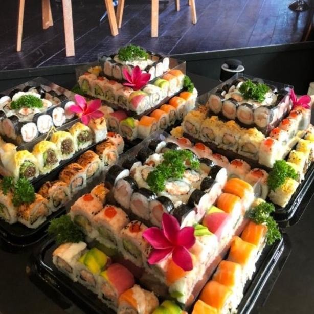 

Sushi ultah matang/Sushi cake murah fresh halal