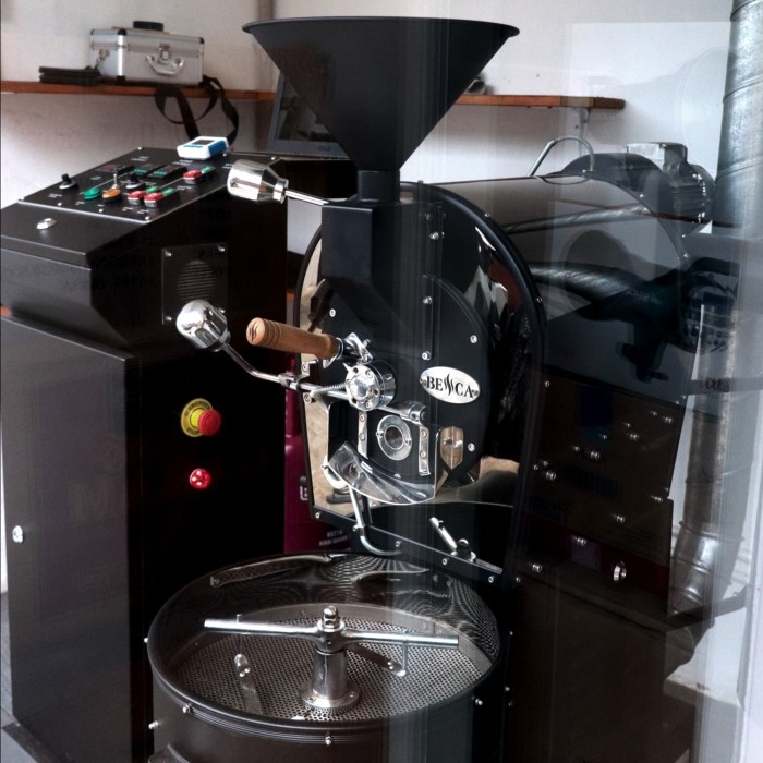 

Biji Kopi 100% Full Arabica Mandheling Roasted Beans Commercial 1Kg