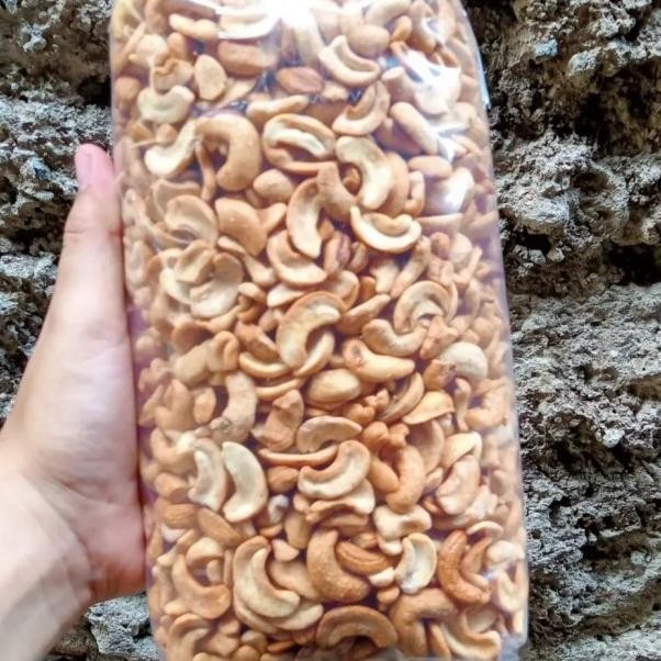 

Kacang Mede Patahan Matang 1 Kg
