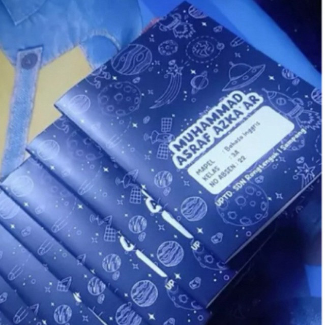 

SAMPUL BUKU SATU LEMBAR CUSTOM NAMA UNTUK SEKOLAH TK SD