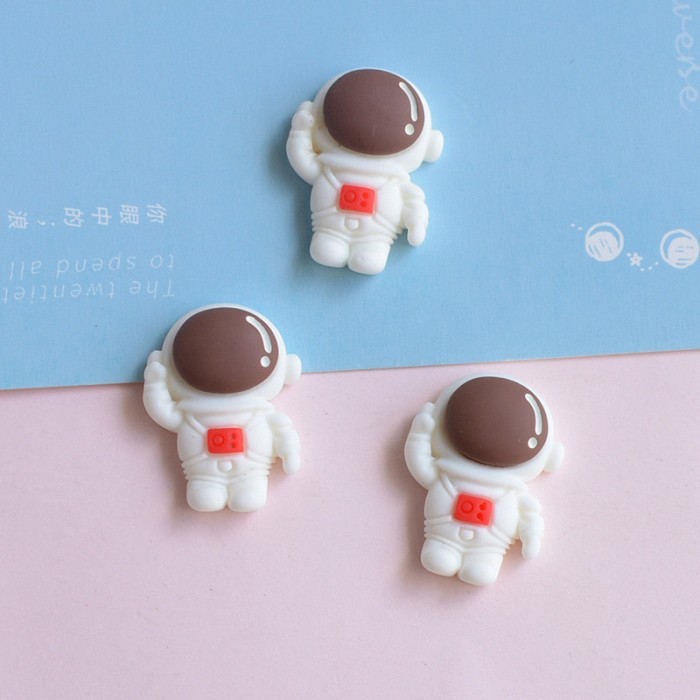 

Stiker 3D Motif Astronot Roket Botol Minum / Stiker Hiasan Lucu