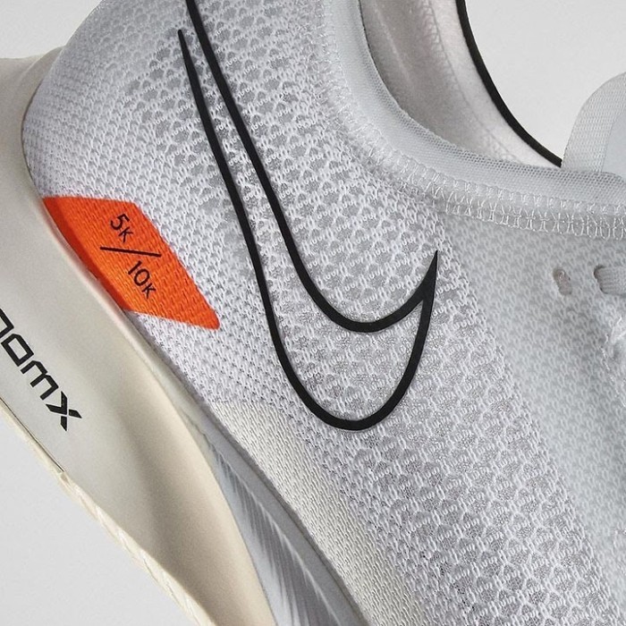 Nike Zoomx Streakfly Racing Terbaru