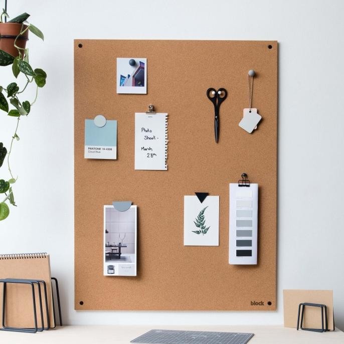 

Papan Mading Kaca Geser Papan Pengumuman Tusuk Gantung IS81