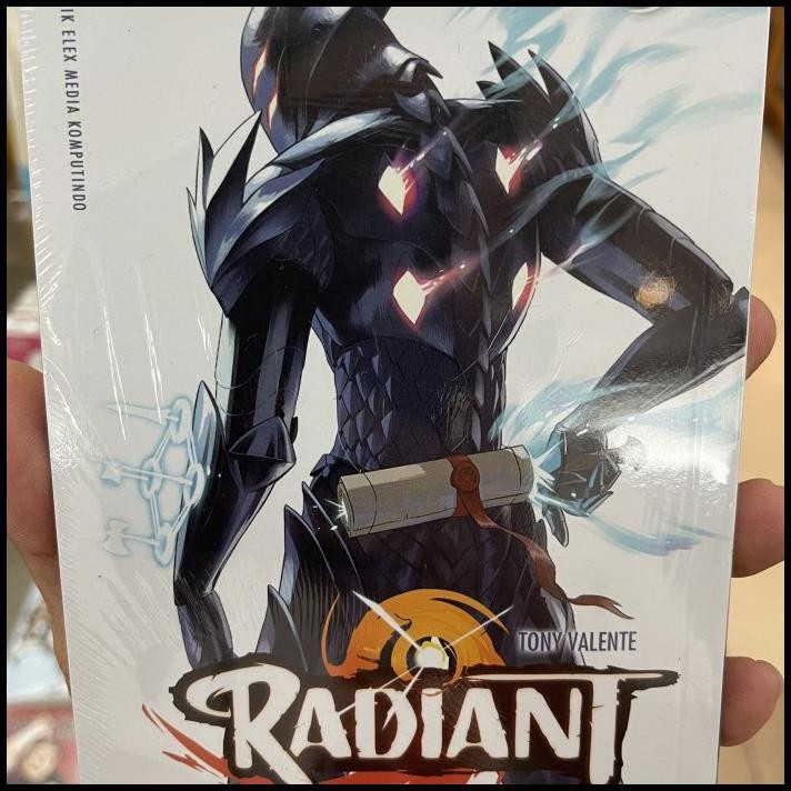 

Buku Komik Radiant By Tony Valente Vol 9