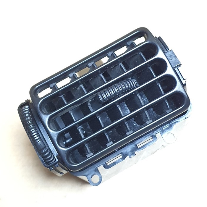 KISI KISI AC DASHBOARD BAGIAN KANAN HONDA ACCORD MAESTRO