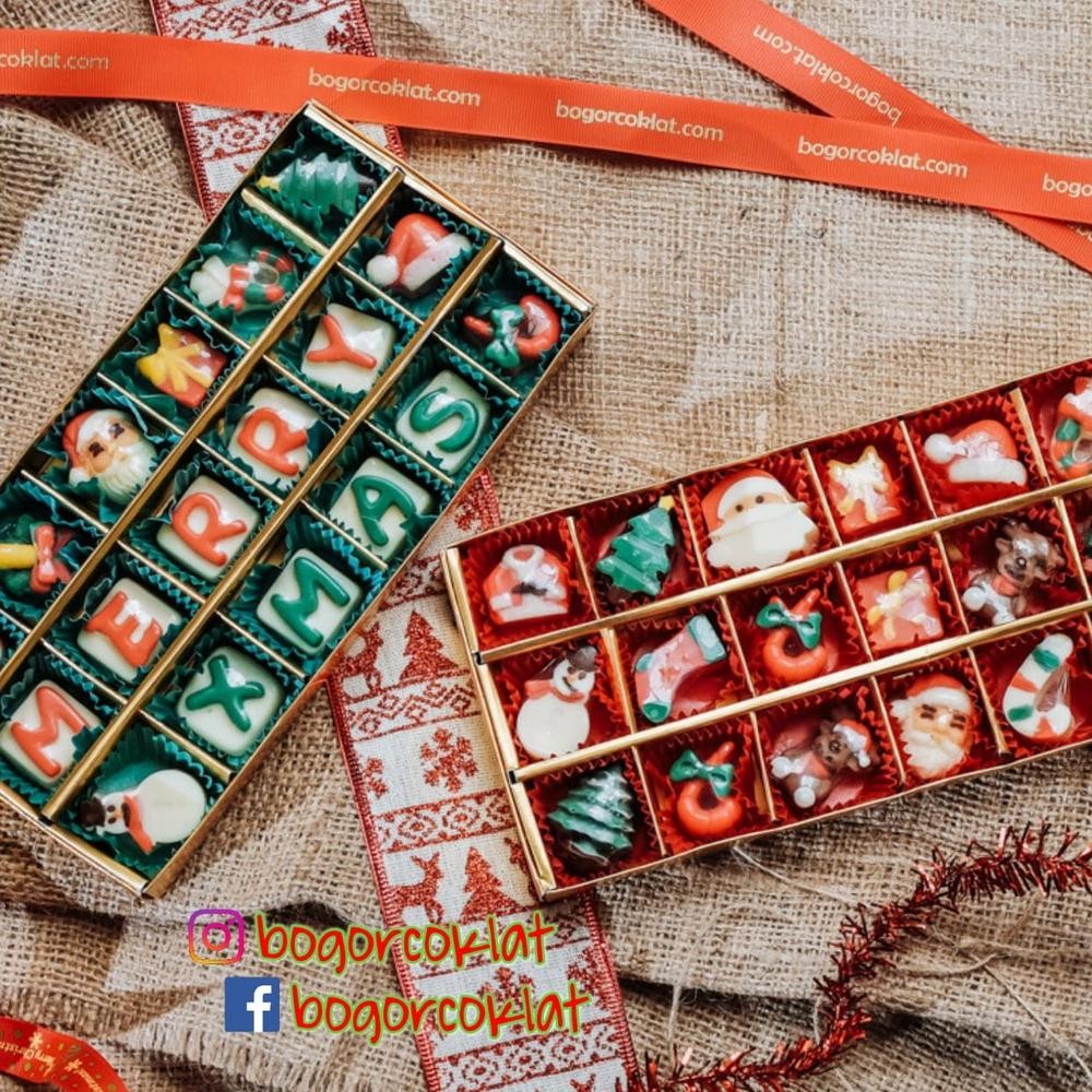 

CR - Coklat Karakter Natal/Santa/Merry Christmas Sekat 18 TERLARIS