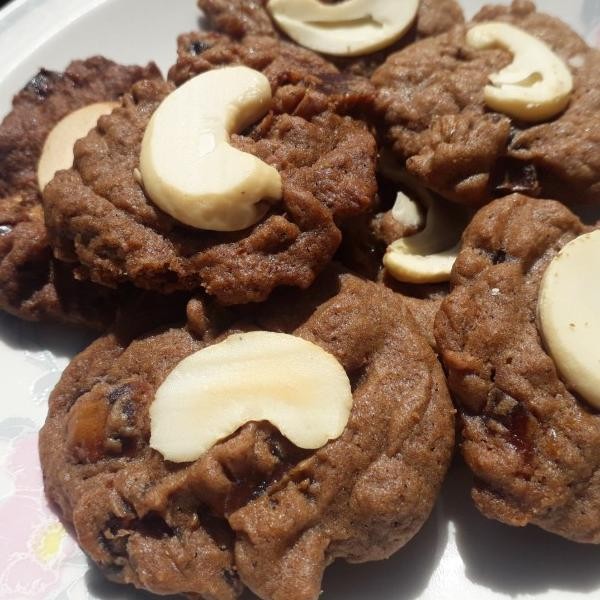 

Kue Kering Cokelat Kurma Mede Cookies Kuker Lebaran Natal