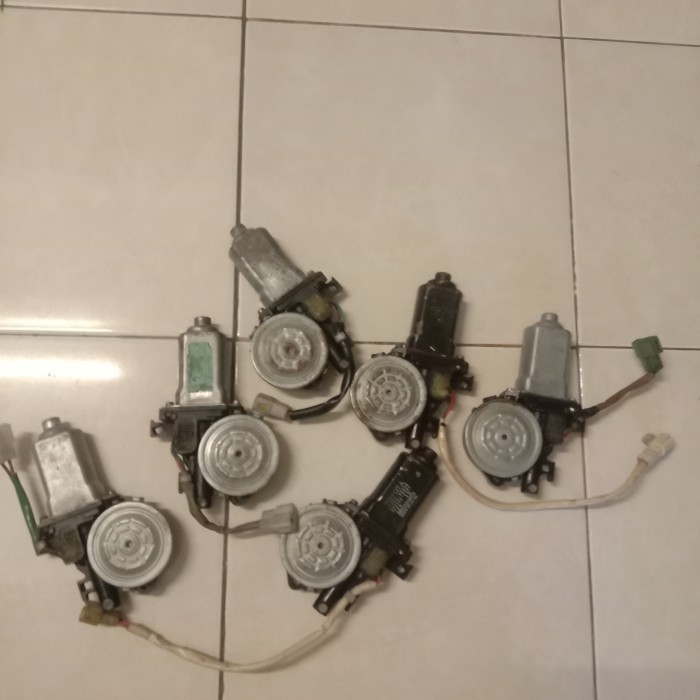 motor dinamo power window Toyota great Corolla pintu belakang
