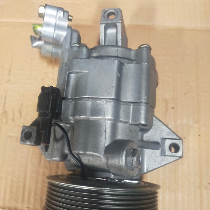 AC kompresor mobil Nissan Livina L10