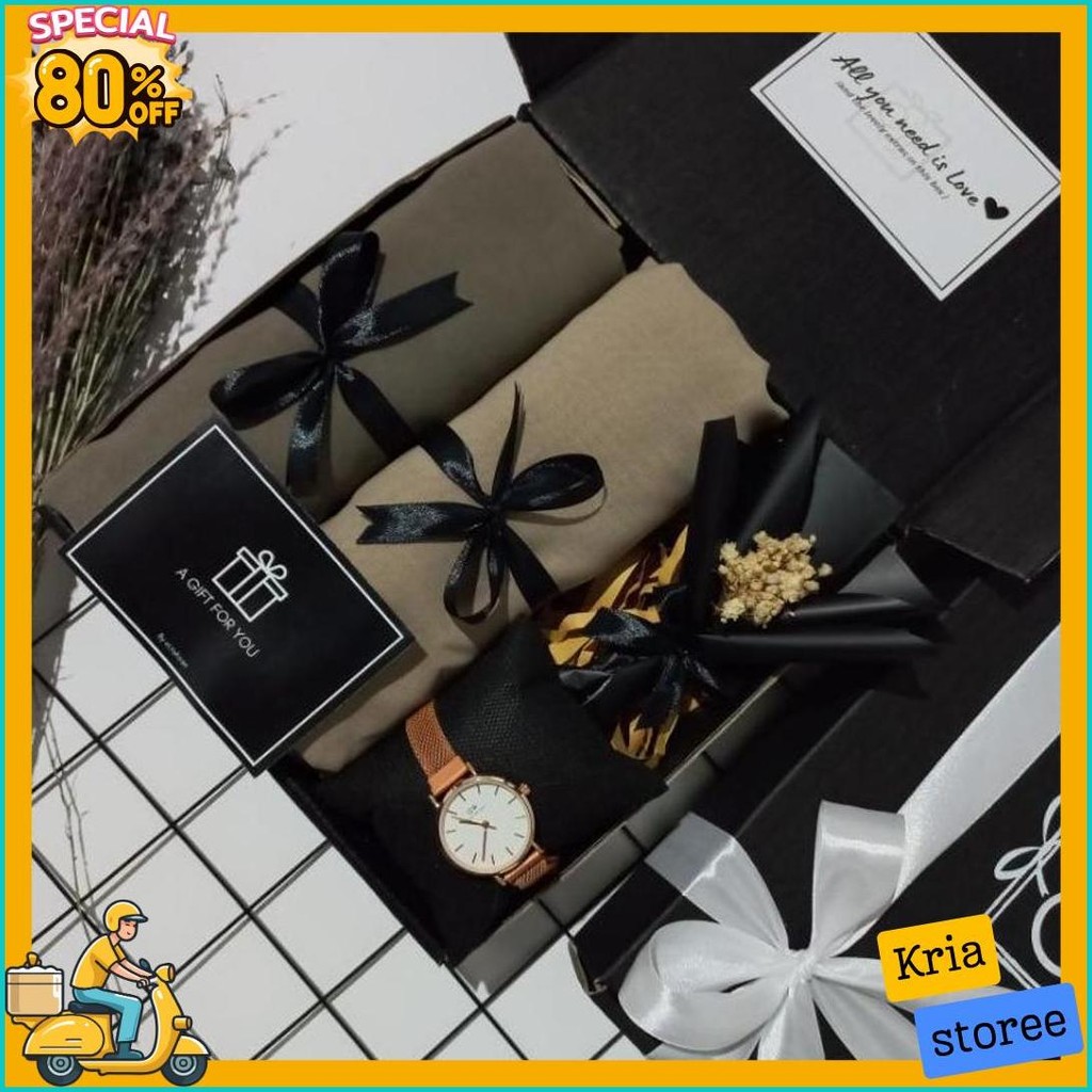 

Hampers Cewek Hampers Hijab Segiempat Gift Box Cewek Kado Ulang Tahun Hadiah Wisuda (Order Sebelum Ketinggalan)