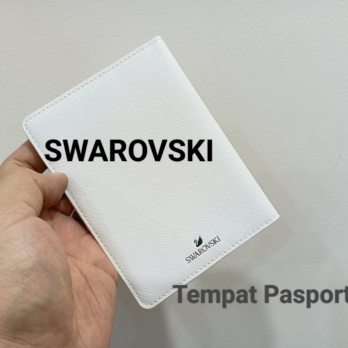 

Farizal - Tempat Pasport Swarovski Warna Putih