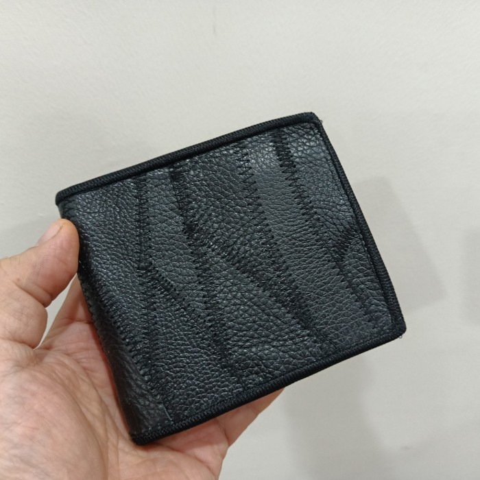 

Farizal - Dompet Pria Kulit